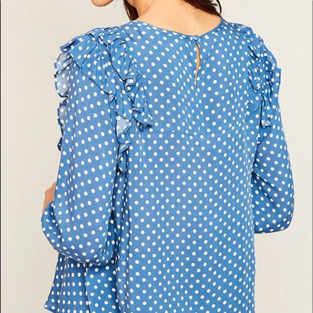 NWT Ruffle blouse - Picture 2 of 3